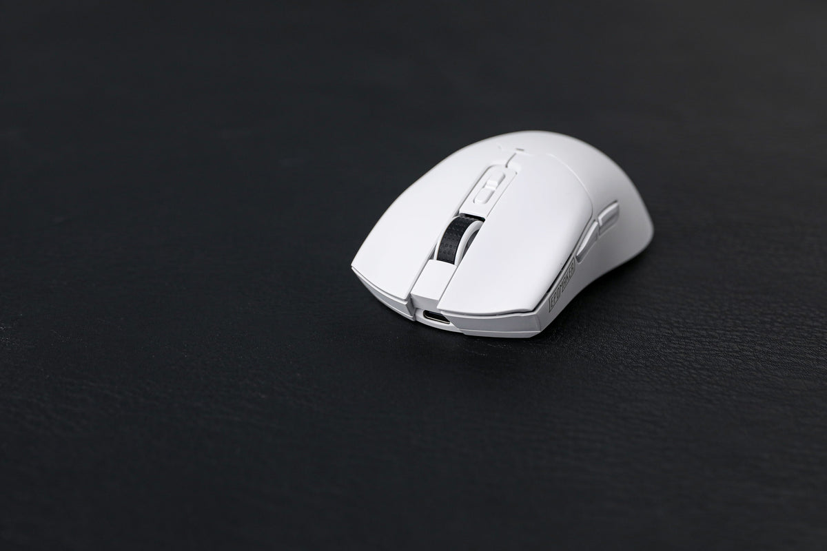 White EPOMAKER Click mouse front angle showing the USB-C port